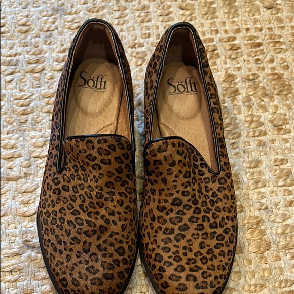 Softt Leopard Print Women’s Loafers - Picture 2 of 6